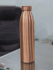 Bouteille d'eau en cuivre pur faite à la main AZ ENTERPRISES |   Vase à boisson moderne en cuivre écologique grande capacité avec couvercle pour le bureau - Product Image 4