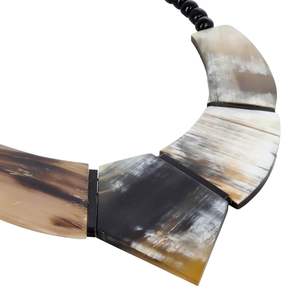 Collar de cuerno de la mejor calidad al por mayor para mujeres y niñas, joyería de moda para compromiso y aniversario, precio superior - Product Image 2