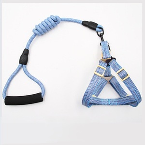 Neues Design Modisches Haustier-Leinen-Set Verstellbares Nylon-Hanfseil Zugfest Explosionsgeschützt für Outdoor-Spaziergänge Einfarbiges Muster - Product Image 5