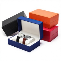 Boîte à montre rectangulaire en PU à rabat avec logo personnalisé du fabricant pour un ensemble de bijoux de couple avec collier, bague, boucles d'oreilles, boîte de rangement