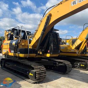Stock limité d'équipements de construction d'occasion de marque japonaise Caterpillar, reconnue dans le monde entier - Product Image 3