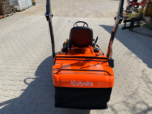 GR1600 II Professional Diesel Lawn Tractor-Compact Riding 200L Grass Box 4-Cycle Engine 1600W Power Rear Disposal - Product Image 5