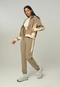 Trajes Deportivos de Jogging Personalizados para Mujer, Conjuntos Deportivos de Talla Grande para Mujer al por Mayor - Product Image 6