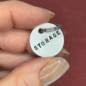 Металлические бирки для ключей на заказ - гравированные номерные диски из латуни, меди, нержавеющей стали для идентификации ключей - Product Image 2