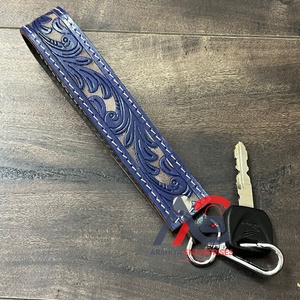 Correa de Muñeca de Cuero Vacuno Hecha a Mano con Diseño Personalizado, Llavero de Lujo a Bajo Precio, Amuleto para Bolso, Llavero para Coche, Unisex - Product Image 1