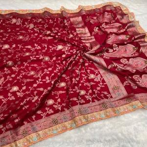 Venta al por mayor de Sari elegante para mujeres para bodas o festivales y ocasiones especiales disponibles al mejor precio de la India - Product Image 3