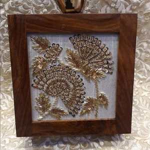 กระเป๋าคลัทช์ทรงธรรมชาติทำมือจากอินเดีย ลายสัตว์  วัสดุออร์แกนิค  สีน้ำตาล  เป็นมิตรกับสิ่งแวดล้อม - Product Image 5