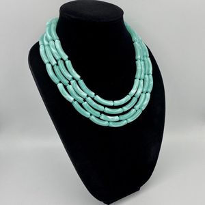 Collar de resina colorido hecho a mano de Venta caliente para mujeres y niñas joyería de moda clásica con cadenas de perlas directo de la India - Product Image 1