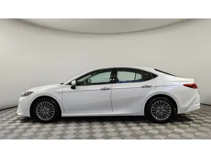 2024 T0Y0TAA Turbo Auto matic Leather R18 Aluminium Alloy Dark <b>Panoramic</b> Sunroof Sedan LED Headlights Electric Seats - Product Image 5