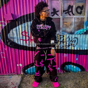 Conjunto Deportivo Personalizado de Invierno para Calle, Unisex, con Capucha, de Felpa, Algodón, con Pedrería, Lavado Ácido, Pantalones Deportivos - Product Image 1