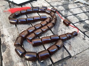 Grand collier de perles acryliques en résine rose écologique pour femmes nouveau Design déclaration ange tour de cou bijoux en gros - Product Image 3