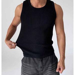 Vente en gros de vêtements d'entraînement de fitness et de musculation avec logo personnalisé pour hommes, gilet sans manches, débardeur moulant pour hommes - Product Image 3