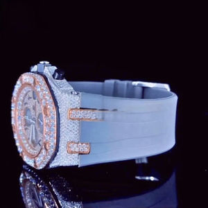Montre de luxe entièrement sertie de diamants VVV Moissanite, boîtier en verre de 41 mm, mouvement à quartz analogique, boîtier en verre de 41 mm, mouvement à quartz - Product Image 3