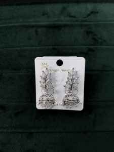 Pendientes de Araña Étnicos Americanos, Pequeños Jhumki con Aleación Chapada en Oro, Circonita en Forma de Campana, Imitación de Perla para Bodas - Product Image 3