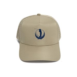 Casquette de golf OEM à séchage rapide 5 panneaux avec logo personnalisé, visière incurvée, respirante, trous découpés au laser pour sports de plein air, voyages et excursions - Product Image 3