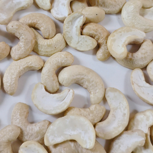 ถั่วเม็ดมะม่วงหิมพานต์ - Product Image 1