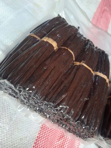 Dried <b>Vanilla</b> <b>Beans</b> 16-18cm Bourbon Planifolia Sun-Dried Pesticide Free Sav Region Premium Quality 1kg Frenchy Les Saveurs - Product Image 3