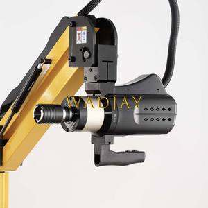 Máquina Roscadora Eléctrica Integrada con Alimentación y Roscado Automáticos - Product Image 6