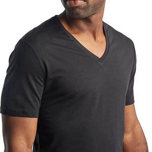 T-shirts à col en V ajustés de qualité supérieure personnalisables pour hommes-Design moderne Options 100% coton et polyester/coton - Product Image 6