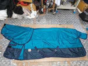 Couverture de tapis combo cheval imperméable 1680D du fabricant en gros avec doublure amovible en polyfil 210D de 300 grammes logo personnalisé - Product Image 3