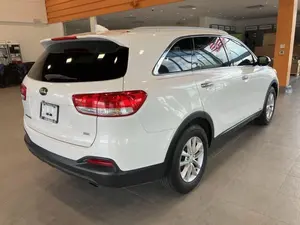 Kia Sorento LX 2016 - Product Image 3