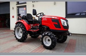 Tracteur à chenilles Masseyy Furgusonn 385 4WD MF 375 avec moteur de 10 CV pour les exploitations agricoles. - Product Image 6