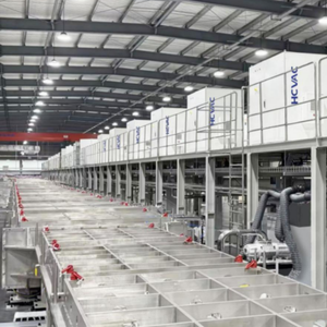 เครื่องผลิตกระจกสี HCVAC สำหรับกระจกอะลูมิเนียมสีเงิน สายการผลิตกระจกสี - Product Image 1