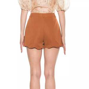 Pantalones cortos ligeros para mujer Cintura elástica y bolsillos de costura lateral Pantalones cortos para fiesta de mujer nuevo estilo - Product Image 5