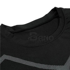 ชุดป้องกันผื่นสำหรับผู้ชายพิมพ์ลายซับลิเมชันสำหรับยิมฟิตเนส - Product Image 2