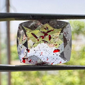Pierre précieuse naturelle Super Seven Cushion Step Cut Bloodshot Stone pour la fabrication de bijoux Melody Super Seven size13.20x10.75x5.15mm - Product Image 1