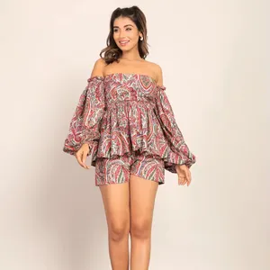 Shorts ajustés multicolores Western Fabricants de vêtements Vente en gros Vente en gros Nouveau design personnalisé Ensemble co Ord pour femmes Shorts pour femmes - Product Image 1