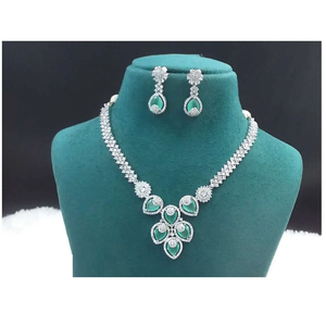 Ensemble de colliers et boucles d'oreilles classiques AD traditionnels pour femmes, parfaits pour les mariages et les occasions festives d'Inde - Product Image 1