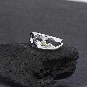 Péridot Forme Ronde Pierre Précieuse Unique Designer Pierres Précieuses À Facettes Plaqué Or 925 Bagues En Argent Sterling Fine Jewelry - Product Image 2