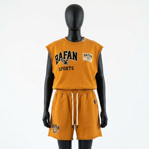 Conjunto de camiseta sin mangas y pantalones cortos para mujer, 220 GSM, algodón, poliéster, tejido de felpa, color mostaza naranja, ropa informal, logotipo personalizado - Product Image 3