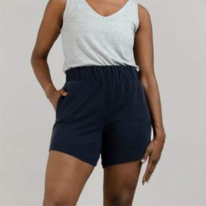 Pantalones cortos deportivos modales de alto rendimiento para mujeres activas-La absorción de humedad de secado rápido garantiza una comodidad óptima durante los entrenamientos - Product Image 3