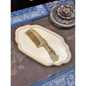 Peine de madera de varios estilos de diseño cómodo al por mayor, tallado y tallado de productos de madera, personalización de adornos de Peine - Product Image 4