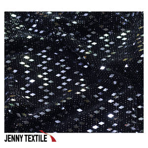 Tela Textil Premium Elástica de Alto Brillo con Tejido Artesanal Trans Spangle de Corea, 88% Nailon 6, 6% Spandex Metálico, para Costura y Decoración - Product Image 3