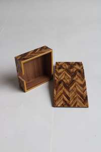 Ensemble de dessous de verre de thé en résine et en émail fait main de fournisseur indien parfait pour le café de cuisine et l'utilisation de cadeaux de fête d'Inde - Product Image 4