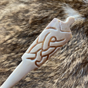 Alfileres de hueso artesanales de Crescent Craft Timeless Accesorios únicos y elegantes para coleccionistas y entusiastas del estilo - Product Image 4