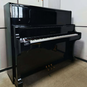 Piano droit d'occasion KAWAI BL71 du Japon avec un son chaud pour les acheteurs du monde entier - Product Image 1