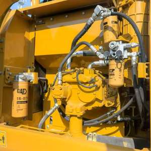 Excavadora Caterpillar 320D2l usada - Product Image 5