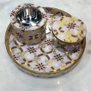 Ensemble de brûleur Bakhoor en résine florale de luxe avec plateau assorti Porte-encens décoratif avec pot de rangement et tasse en métal - Product Image 1