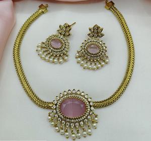 Hermoso diseñador CZ antiguo chapado en oro conjunto de collar con pendientes elegante conjunto de collar para ropa de boda ropa de fiesta para mujer - Product Image 3