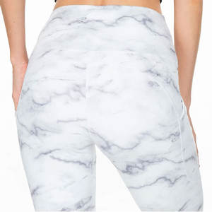 Meilleur modèle Legging pour femmes Taille moyenne personnalisable Spandex/Polyester Vêtements de sport pleine longueur Bas prix Fabriqué au Pakistan - Product Image 5