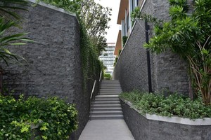 Pierre de basalte grise de qualité supérieure, finition naturelle, 17 mm d'épaisseur, découpée sur mesure, écologique, durable, moderne, pour murs extérieurs et intérieurs - Product Image 4