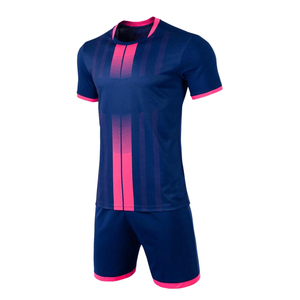 Conjunto de Uniforme de Fútbol Unisex para Adultos - Algodón/Poliéster Ligero de Secado Rápido, Transpirable y Ecológico, Camiseta y Pantalones Cortos, Sublimación Personalizada - Product Image 2
