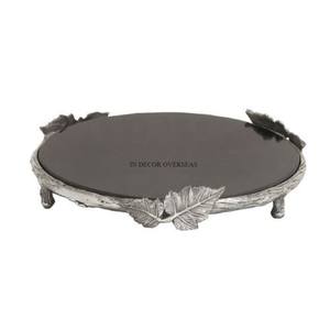 Bandeja de servicio hecha de mármol de Color negro de primera calidad de forma ovalada con hojas de Metal chapadas en oro Asas de diseñador Suministro de utensilios de cocina - Product Image 5