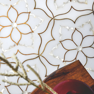 Revêtement de sol luxueux en nacre incrustée, écologique, à pose par clic, avec motifs artisanaux pour des intérieurs modernes et élégants - Product Image 1