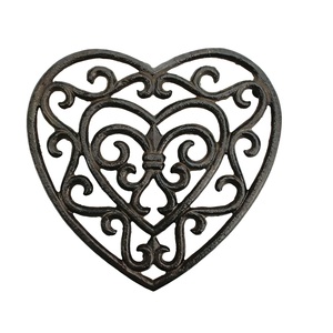 Modern Design <b>Cast</b> <b>Iron</b> Heart Shaped Trivet Vintage Metal Hot <b>Plate</b> Holder and Pot Stand Kitchen Dining Table Protection - Product Image 1