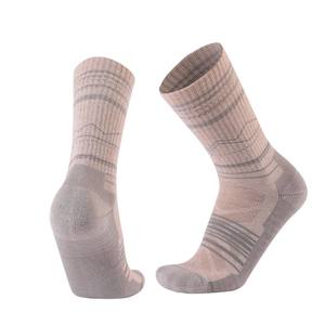 Calcetines de equipo de retazos de invierno de algodón grueso de alta calidad para hombres al por mayor para baloncesto fútbol correr Logo inferior otoño - Product Image 6